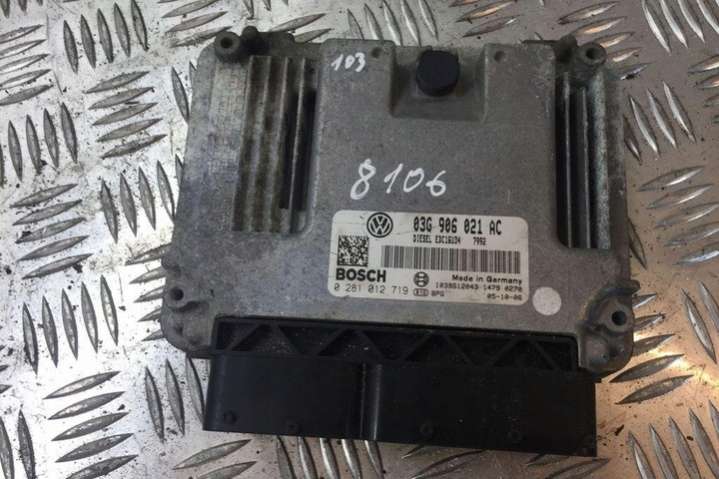 03G906021AC Блок управления двигателем  Volkswagen Passat B7 (2010-2015) 2010г. | Фото № 1  03G906021AC Блок управления двигателем  Volkswagen Passat B7 (2010-2015) 2010г. - Фото 1
