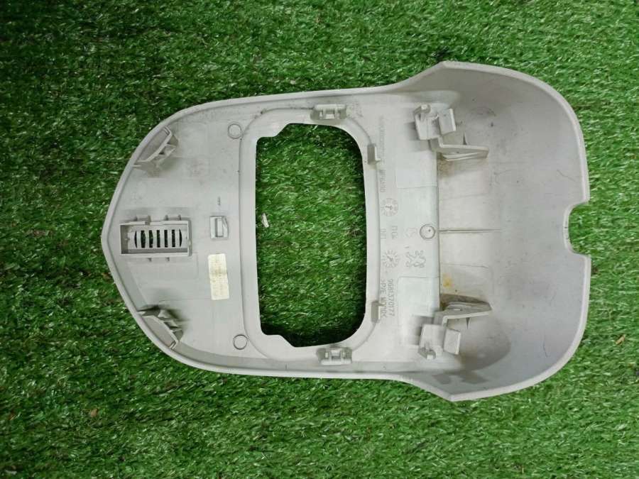 9681370177 Пластик салона Peugeot 5008 2012г. | Фото № 2 9681370177 Пластик салона Peugeot 5008 2012г. - Фото 2