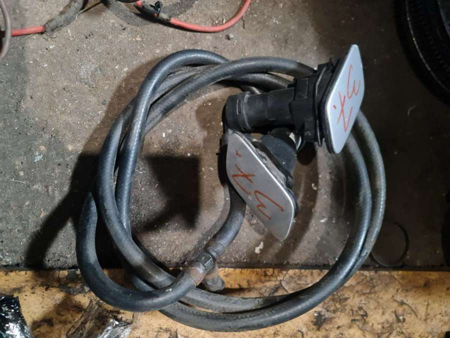 Трубка омывателя (шланг омывателя) Audi A4 B7 2008г. | Фото № 1 Трубка омывателя (шланг омывателя) Audi A4 B7 2008г. - Фото 1