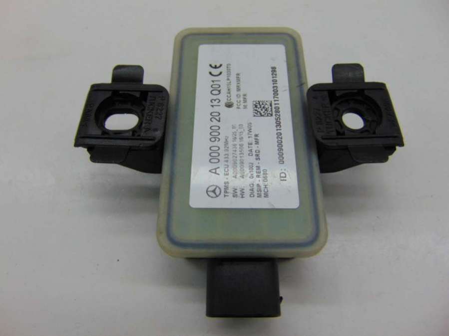 A0009002013 Блок управления (другие)  Mercedes E W213 2023г. | Фото № 1  A0009002013 Блок управления (другие)  Mercedes E W213 2023г. - Фото 1