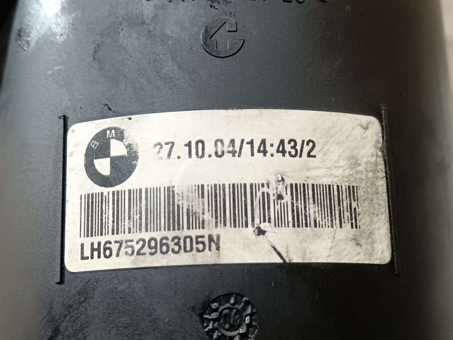 LH675296305N Бачок ГУР BMW 7 E65/E66 2003г. | Фото № 7 LH675296305N Бачок ГУР BMW 7 E65/E66 2003г. - Фото 7