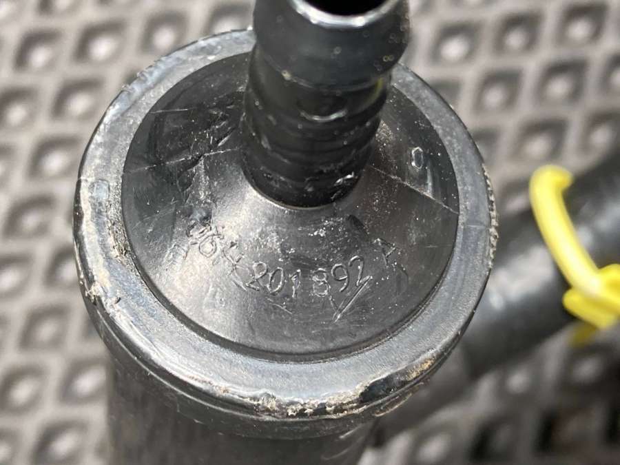 06H201892A06H906517S Клапан вакуумный  Audi Q7 4M 2018г. | Фото № 8  06H201892A06H906517S Клапан вакуумный  Audi Q7 4M 2018г. - Фото 8