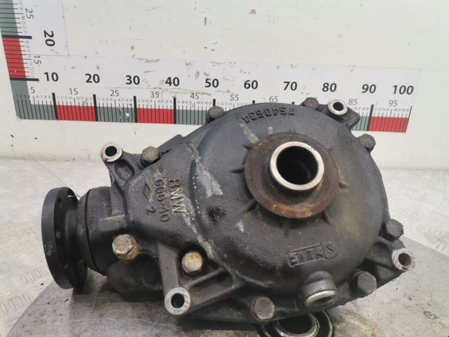 7546112 Редуктор переднего моста BMW X3 (E83) (2003-2010) Внедорожник 5дв. 2005г. | Фото № 4 7546112 Редуктор переднего моста BMW X3 (E83) (2003-2010) Внедорожник 5дв. 2005г. - Фото 4