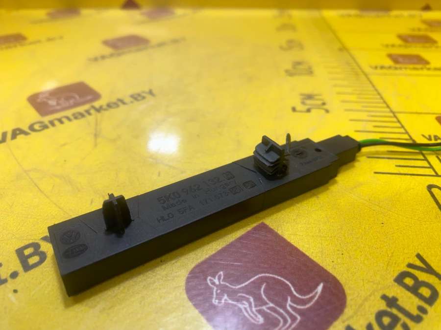 5K0962132A Антенна системы комфортного доступа Volkswagen Volkswagen Tiguan 2 2016 0000г. | Фото № 1 5K0962132A Антенна системы комфортного доступа Volkswagen Volkswagen Tiguan 2 2016 0000г. - Фото 1