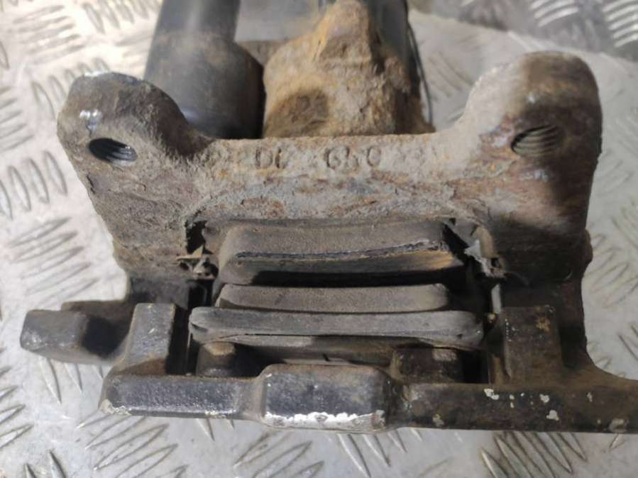 4F0615404F Суппорт задний правый  Audi A6 (C6,4F) 2006г. | Фото № 7  4F0615404F Суппорт задний правый  Audi A6 (C6,4F) 2006г. - Фото 7