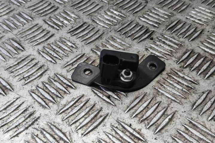 W212 A0055421218 Датчик удара  Mercedes E W212/S212/C207/A207 (2009-2013) 2009г. | Фото № 1  W212 A0055421218 Датчик удара  Mercedes E W212/S212/C207/A207 (2009-2013) 2009г. - Фото 1