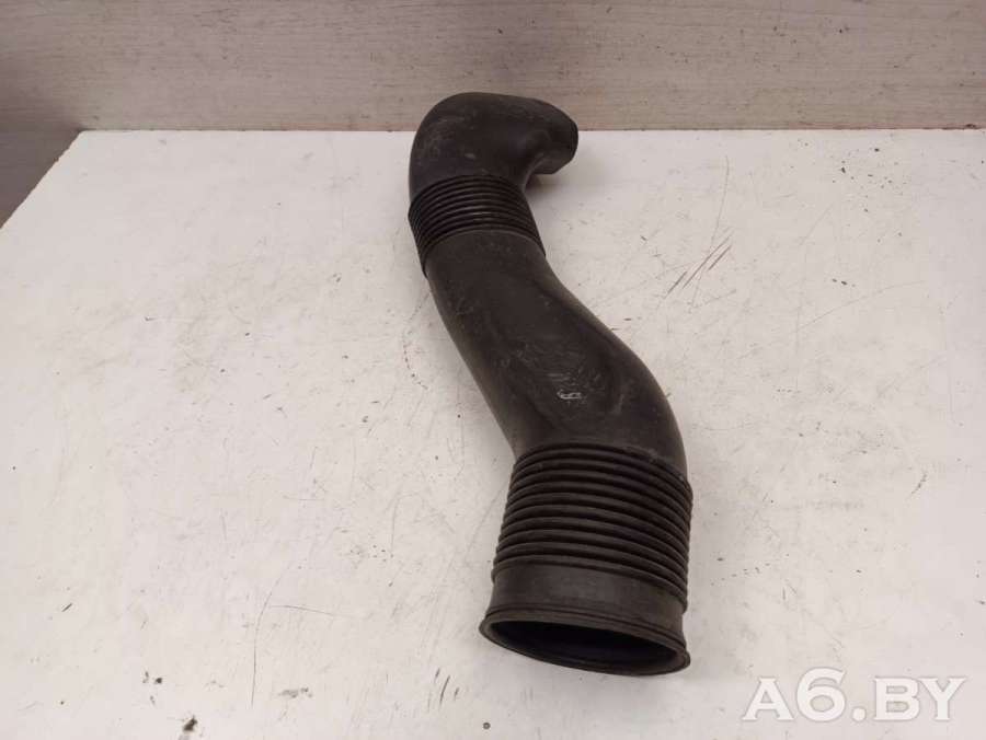 1371-2246313 Патрубок воздушного фильтра BMW 5 E39 2000г. | Фото № 3 1371-2246313 Патрубок воздушного фильтра BMW 5 E39 2000г. - Фото 3