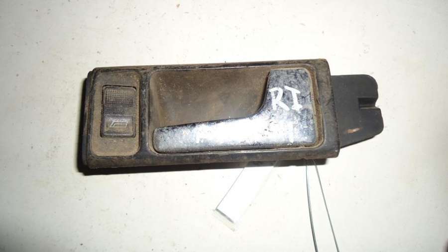 4A0837020A Ручка внутренняя передняя правая Audi A6 C4 1994г. | Фото № 1 4A0837020A Ручка внутренняя передняя правая Audi A6 C4 1994г. - Фото 1