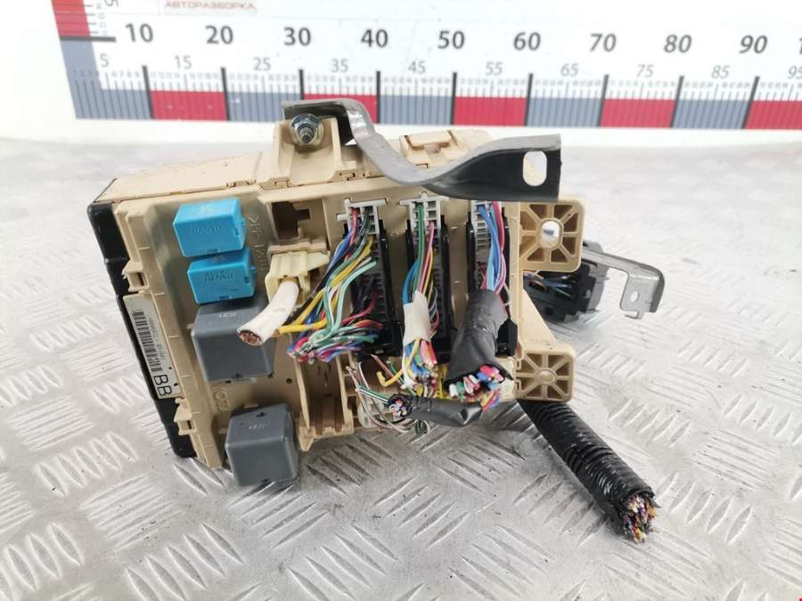 Блок комфорта Lexus RX 2 (XU30) (2003-2009) Внедорожник 5дв. 2003г. | Фото № 1 Блок комфорта Lexus RX 2 (XU30) (2003-2009) Внедорожник 5дв. 2003г. - Фото 1