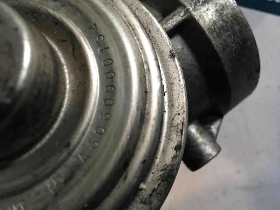 A6060900154-6060900154 Клапан EGR  Mercedes-Benz E W210/S210 1998г. | Фото № 2  A6060900154-6060900154 Клапан EGR  Mercedes-Benz E W210/S210 1998г. - Фото 2