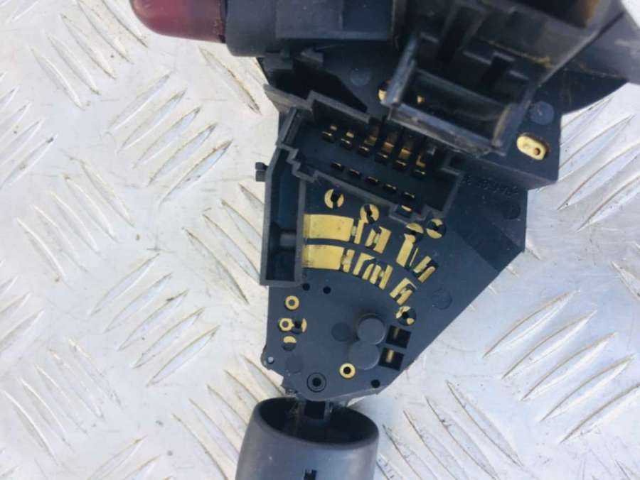 Переключатель подрулевой (стрекоза) Volkswagen Sharan 1 1998г. | Фото № 4 Переключатель подрулевой (стрекоза) Volkswagen Sharan 1 1998г. - Фото 4