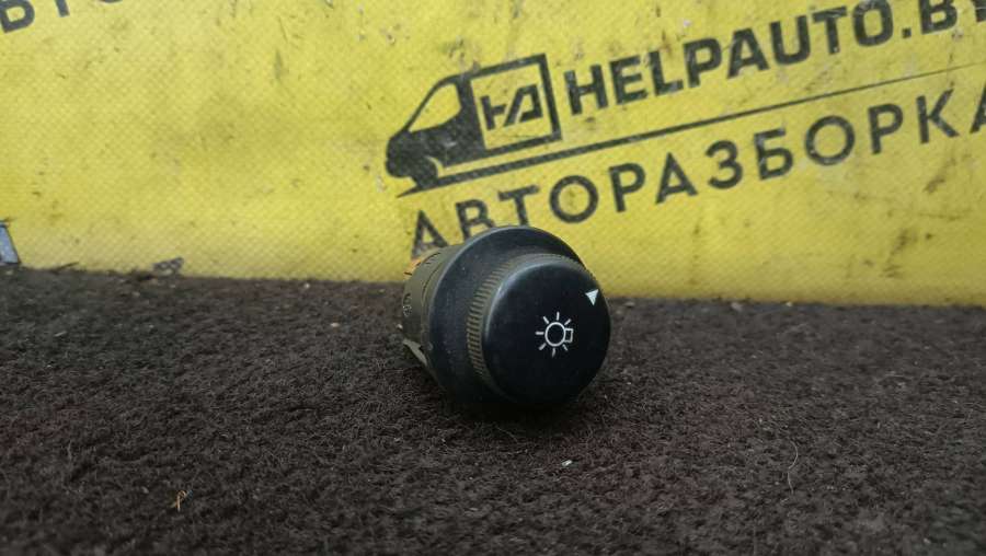 Переключатель света Opel Ascona C 1985г. | Фото № 1 Переключатель света Opel Ascona C 1985г. - Фото 1