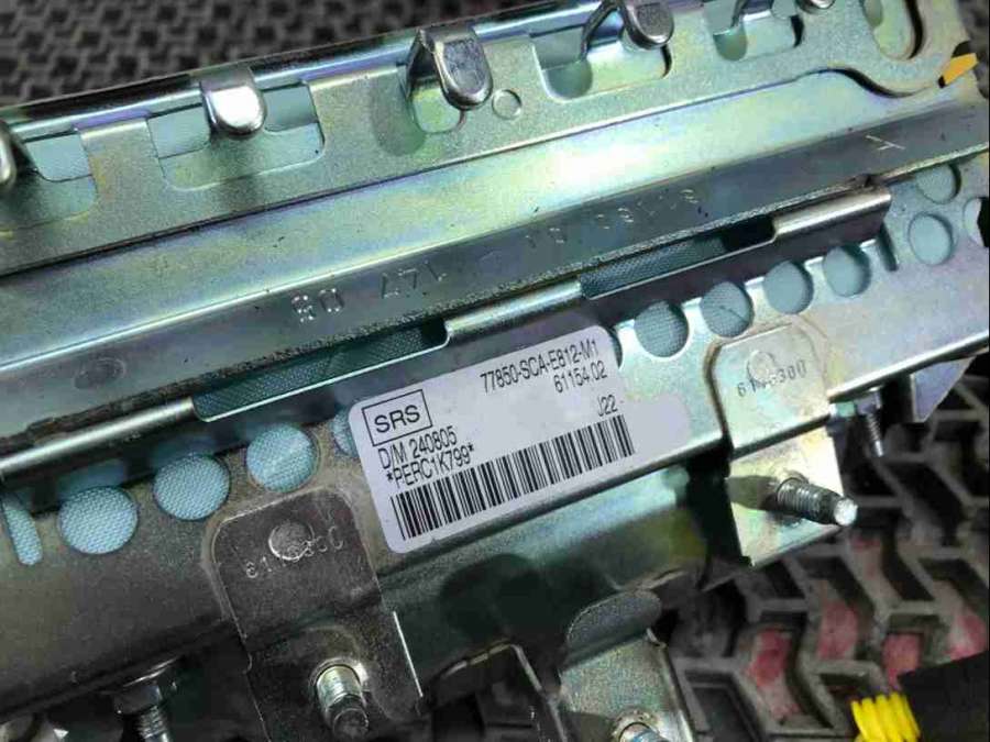 77850-SCA-E812  Подушка безопасности пассажира  Honda CR-V внедорожник 2006г. | Фото № 3  77850-SCA-E812  Подушка безопасности пассажира  Honda CR-V внедорожник 2006г. - Фото 3