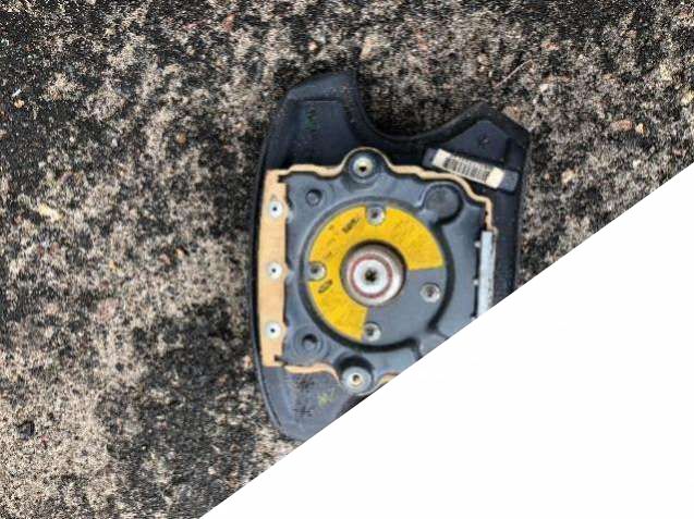 Подушка безопасности водителя Ford Mondeo 1996г. | Фото № 2 Подушка безопасности водителя Ford Mondeo 1996г. - Фото 2