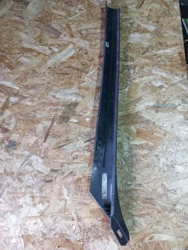 606C11V03682AF 606C11V03683AF Молдинг стекла лобового Ford Transit 3 restailing 2012г. | Фото № 2 606C11V03682AF 606C11V03683AF Молдинг стекла лобового Ford Transit 3 restailing 2012г. - Фото 2