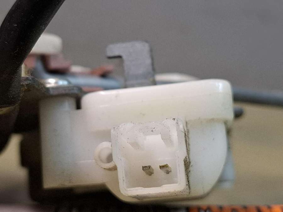 Замок багажника  Mazda CX-7 2008г. | Фото № 5   Замок багажника  Mazda CX-7 2008г. - Фото 5