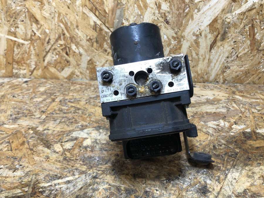 0130108111026522401102659000096Q0614417E6Q0907379H6Q1614235B Блок ABS  SEAT Ibiza 3 2004г. | Фото № 4  0130108111026522401102659000096Q0614417E6Q0907379H6Q1614235B Блок ABS  SEAT Ibiza 3 2004г. - Фото 4