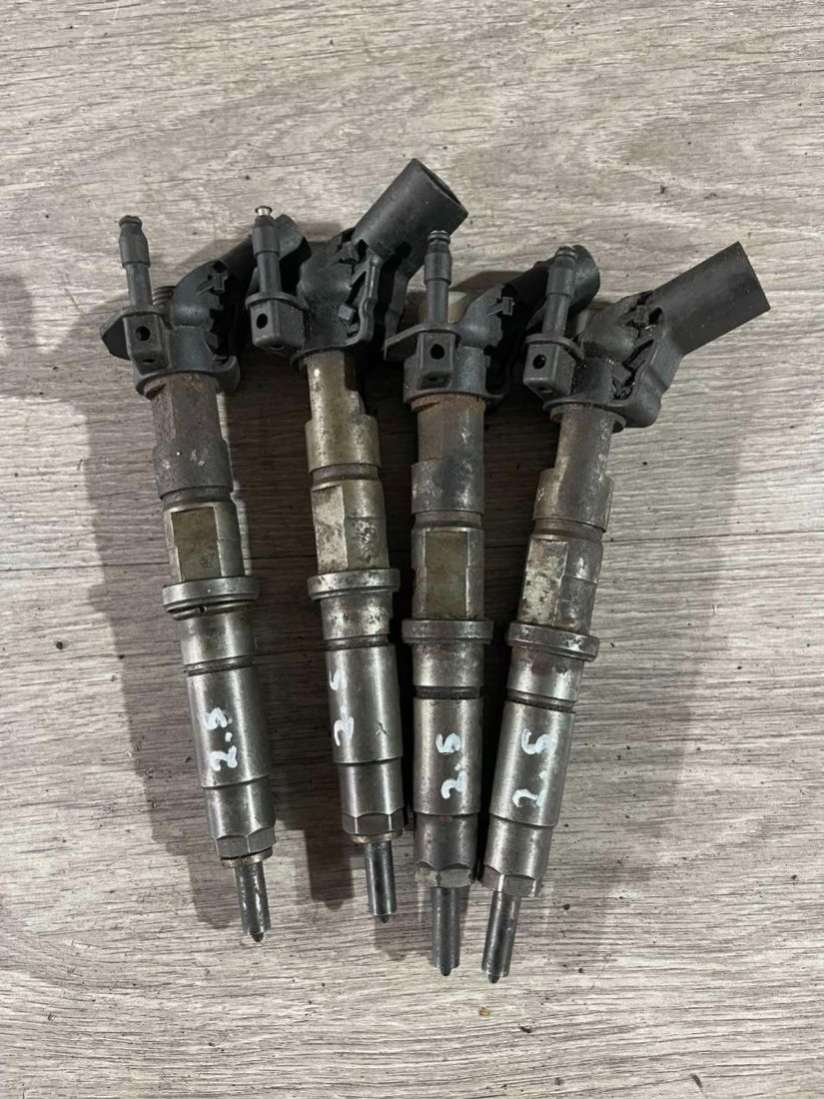 Форсунка Volkswagen Crafter 1 2009г. | Фото № 1 Форсунка Volkswagen Crafter 1 2009г. - Фото 1