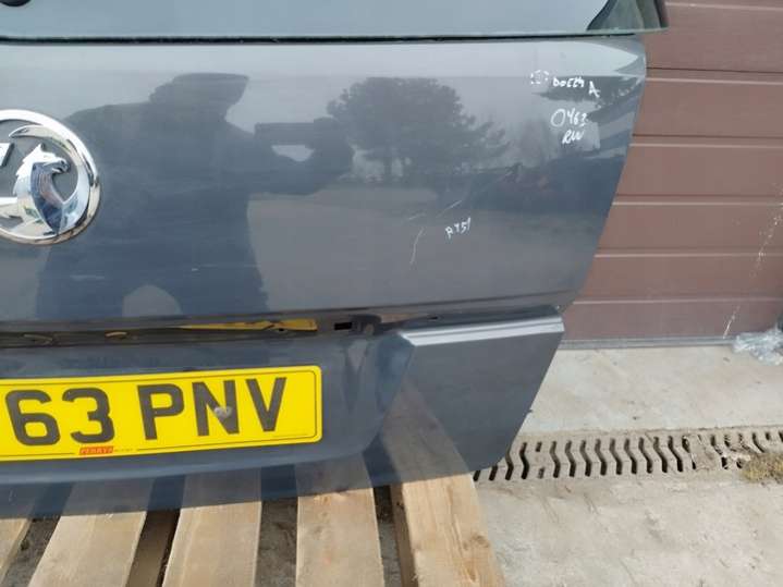 2005-2014 Крышка багажника (дверь 3-5) Opel Zafira B (2005-2010) 2005г. | Фото № 10 2005-2014 Крышка багажника (дверь 3-5) Opel Zafira B (2005-2010) 2005г. - Фото 10