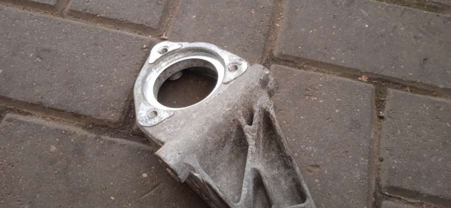 13248689 Кронштейн полуоси Opel Meriva 2 2012г. | Фото № 7 13248689 Кронштейн полуоси Opel Meriva 2 2012г. - Фото 7