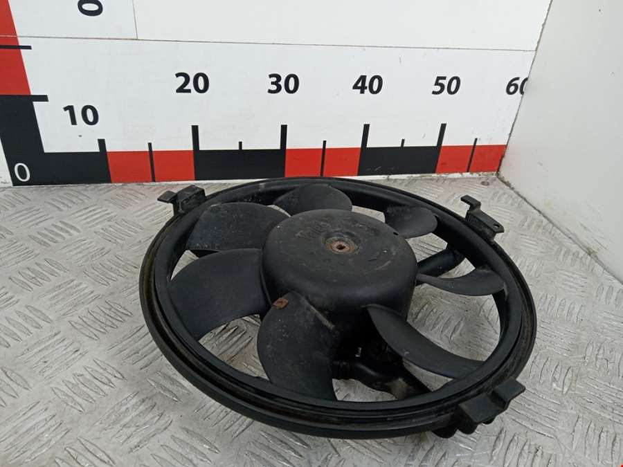 863366J Крыльчатка вентилятора Volkswagen Passat 5 GP (2000-2005) Универсал 2003г. | Фото № 1 863366J Крыльчатка вентилятора Volkswagen Passat 5 GP (2000-2005) Универсал 2003г. - Фото 1