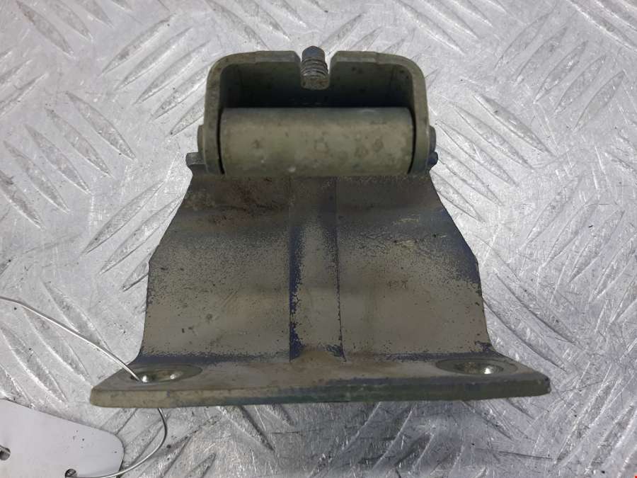 Петля крышки (двери) багажника Peugeot 307 (2001-2008) Хетчбэк 5дв. 2004г. | Фото № 2 Петля крышки (двери) багажника Peugeot 307 (2001-2008) Хетчбэк 5дв. 2004г. - Фото 2