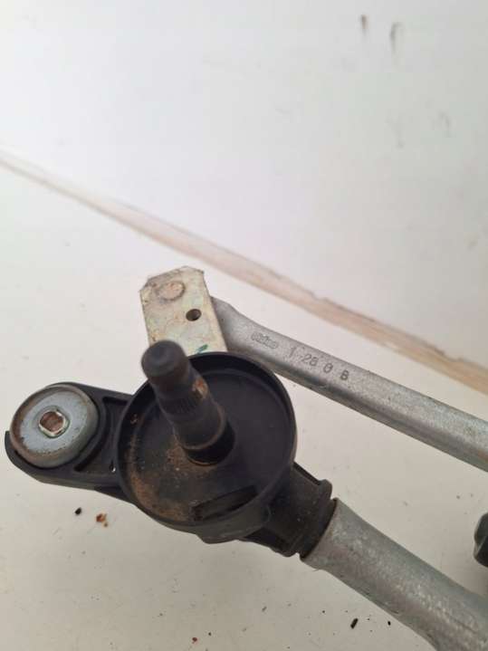 98100-Q0000 Механизм стеклоочистителя (трапеция дворников) Hyundai i20 3 поколение (2020-2024) 2020г. | Фото № 3 98100-Q0000 Механизм стеклоочистителя (трапеция дворников) Hyundai i20 3 поколение (2020-2024) 2020г. - Фото 3