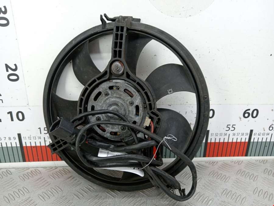 864205R Вентилятор радиатора основного Audi A6 C5 (1997-2005) Седан 1998г. | Фото № 2 864205R Вентилятор радиатора основного Audi A6 C5 (1997-2005) Седан 1998г. - Фото 2