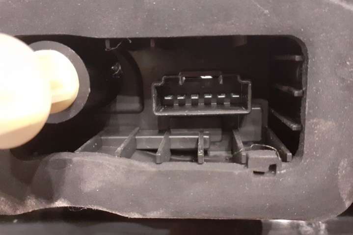 BK2113N099AB Фонарь задний левый Ford Transit Custom 1 поколение (2012-2024) 2012г. | Фото № 5 BK2113N099AB Фонарь задний левый Ford Transit Custom 1 поколение (2012-2024) 2012г. - Фото 5