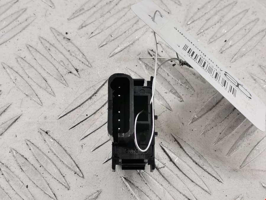 03100620 Кнопка подогрева (обогрева) сидений Mercedes ML-Class (W163) (1997-2005) Внедорожник 5дв. 2002г. | Фото № 2 03100620 Кнопка подогрева (обогрева) сидений Mercedes ML-Class (W163) (1997-2005) Внедорожник 5дв. 2002г. - Фото 2