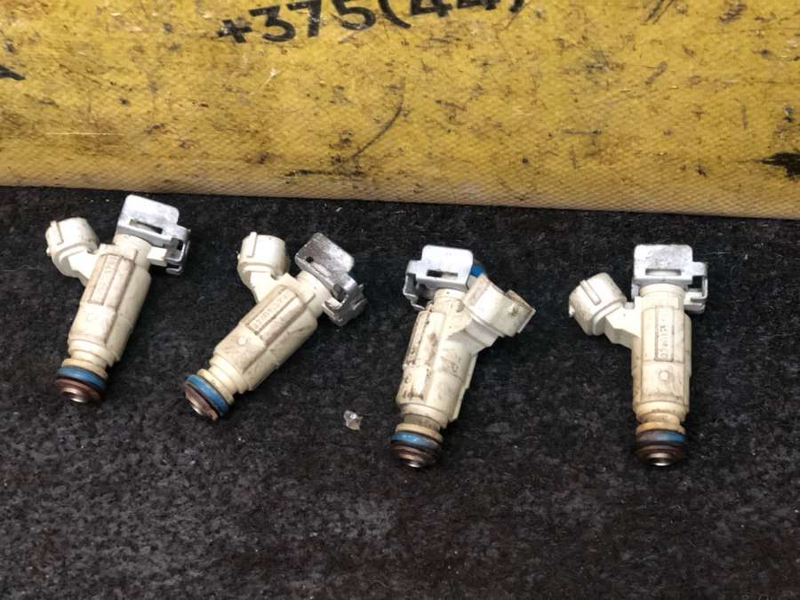 Форсунка Nissan Primera P11 универсал 2000г. | Фото № 2 Форсунка Nissan Primera P11 универсал 2000г. - Фото 2