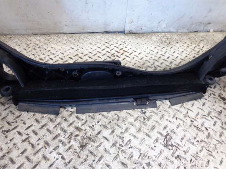 Передняя панель крепления облицовки (телевизор) Audi A4 B6 (2000-2005) 2000г. | Фото № 6 Передняя панель крепления облицовки (телевизор) Audi A4 B6 (2000-2005) 2000г. - Фото 6