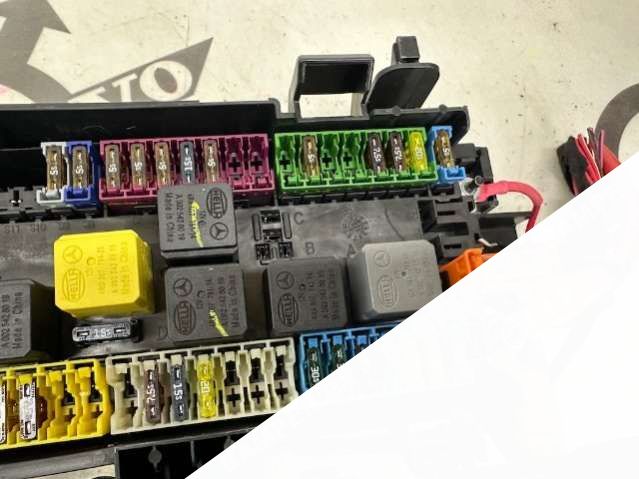 A16654601431665460143 Блок предохранителей Mercedes ML W166 2013г. | Фото № 5 A16654601431665460143 Блок предохранителей Mercedes ML W166 2013г. - Фото 5