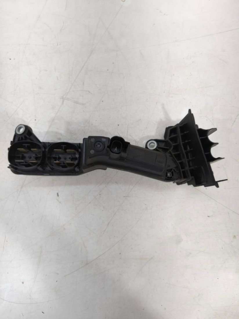 9339828 Распределитель тока BMW 7 G11/G12 2016г. | Фото № 1 9339828 Распределитель тока BMW 7 G11/G12 2016г. - Фото 1