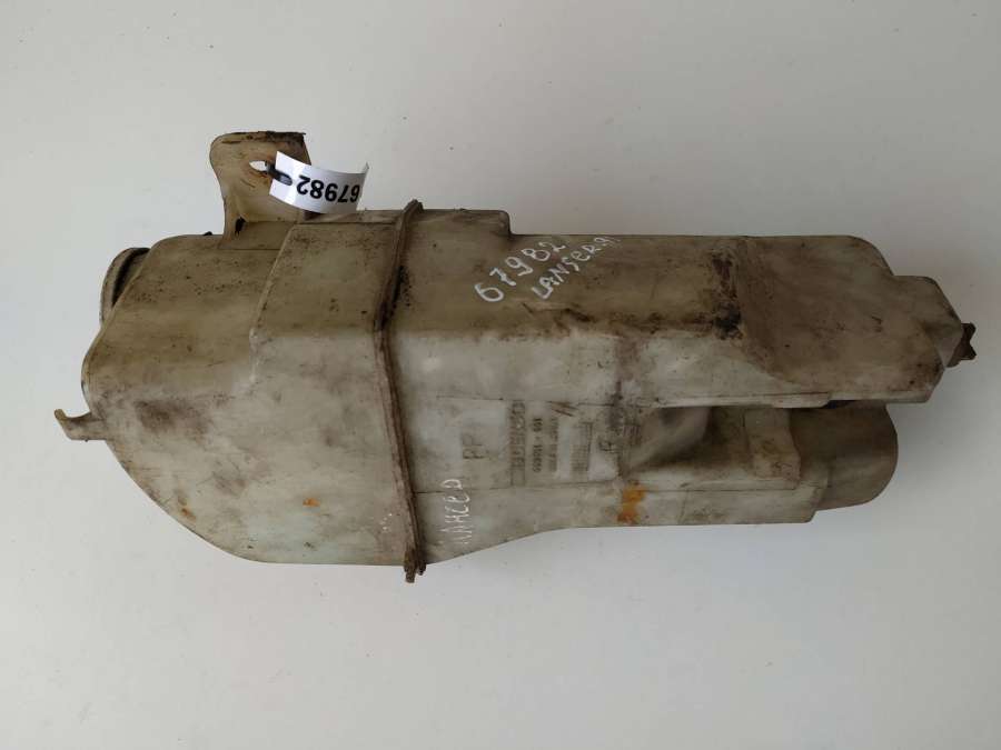 060351461 Бачок омывателя Mitsubishi Lancer 4 1991г. | Фото № 2 060351461 Бачок омывателя Mitsubishi Lancer 4 1991г. - Фото 2