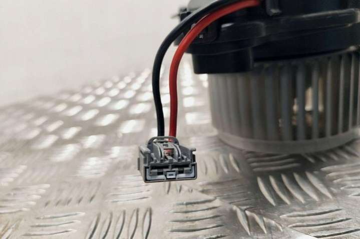 EB1D2B2PAA03 Отопитель в сборе (печка) Ford Focus 3 поколение (2011-2014) 2011г. | Фото № 2 EB1D2B2PAA03 Отопитель в сборе (печка) Ford Focus 3 поколение (2011-2014) 2011г. - Фото 2