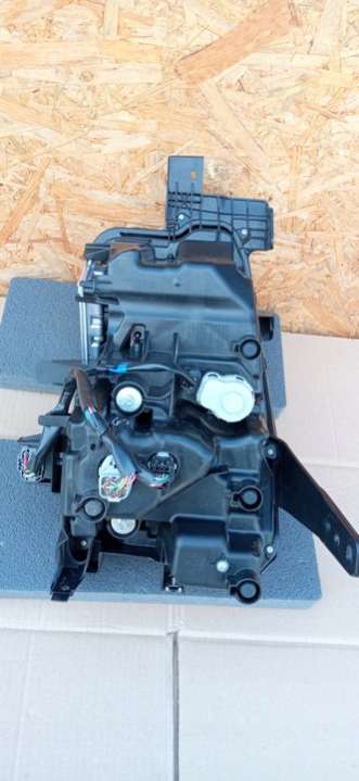 DN4L-51030DN4L-51-030CW5978R3031423900DN4L-67890 Фара правая  Mazda MX-30 1 поколение (2020-2024) 2020г. | Фото № 15  DN4L-51030DN4L-51-030CW5978R3031423900DN4L-67890 Фара правая  Mazda MX-30 1 поколение (2020-2024) 2020г. - Фото 15