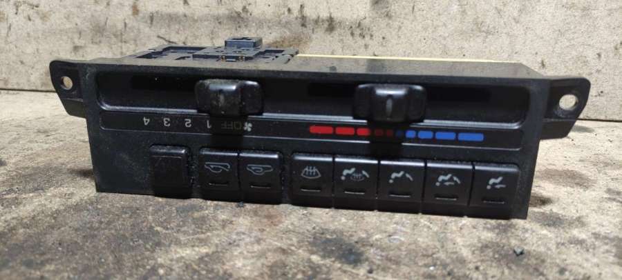 Блок управления печки/климат-контроля Mazda 626 GE 1995г. | Фото № 2 Блок управления печки/климат-контроля Mazda 626 GE 1995г. - Фото 2