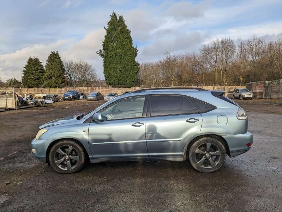 Блок комфорта Lexus RX 2 (XU30) (2003-2009) Внедорожник 5дв. 2003г. | Фото № 13 Блок комфорта Lexus RX 2 (XU30) (2003-2009) Внедорожник 5дв. 2003г. - Фото 13