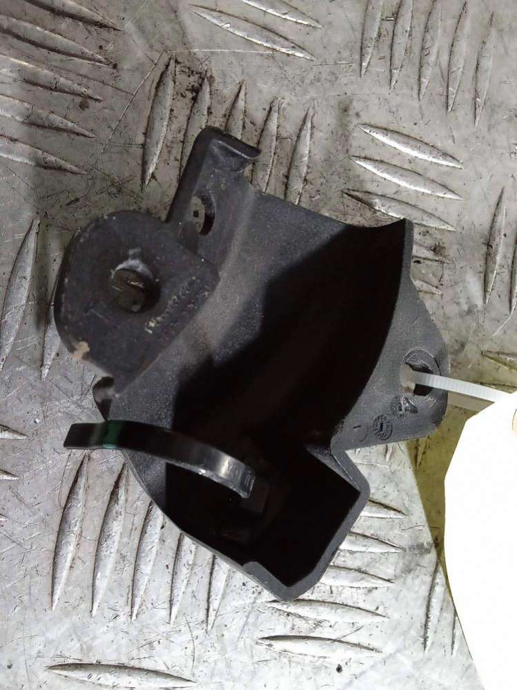 1106603 Пластик Tesla Model X 2019г. | Фото № 2 1106603 Пластик Tesla Model X 2019г. - Фото 2