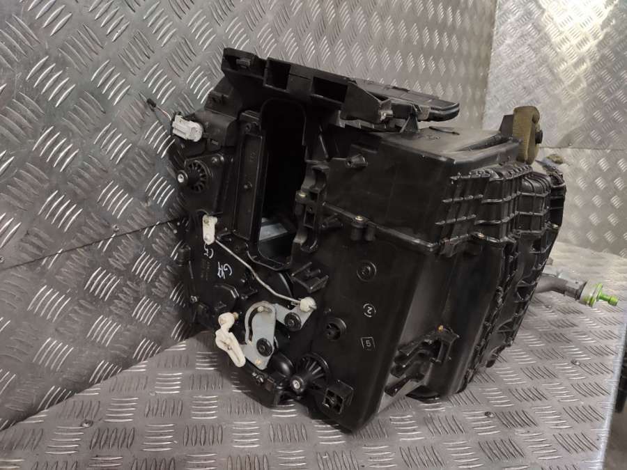 4B1820005K Корпус печки Audi A6 C5 (S6,RS6) 2000г. | Фото № 6 4B1820005K Корпус печки Audi A6 C5 (S6,RS6) 2000г. - Фото 6