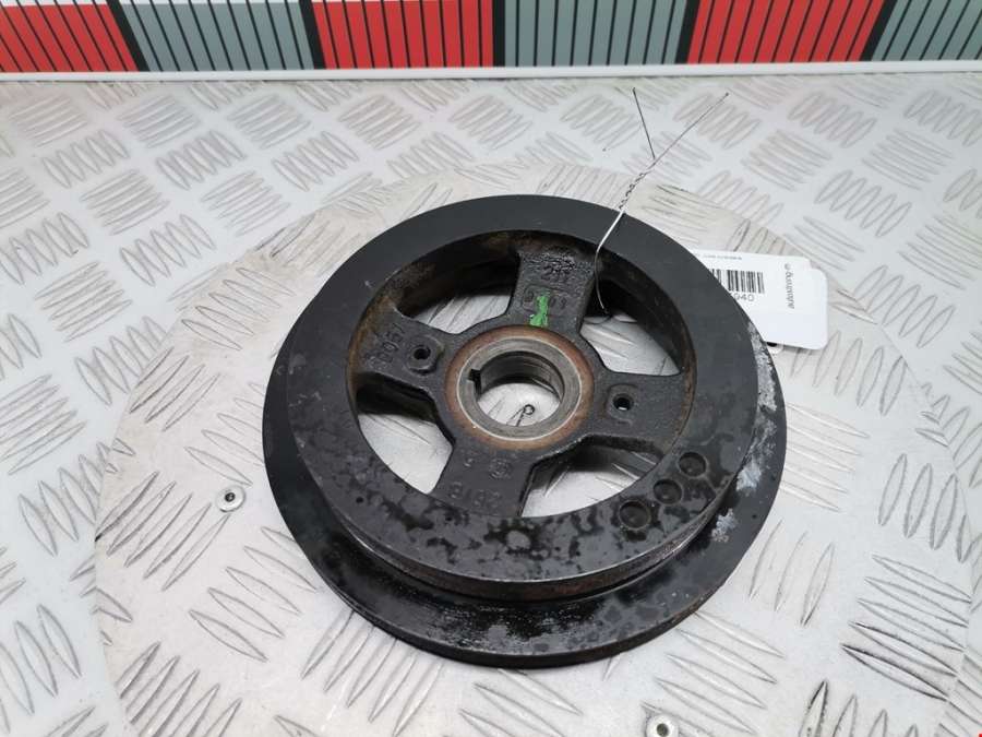 Шкив коленвала Nissan Primera P12 (2001-2008) Седан 2002г. | Фото № 1 Шкив коленвала Nissan Primera P12 (2001-2008) Седан 2002г. - Фото 1