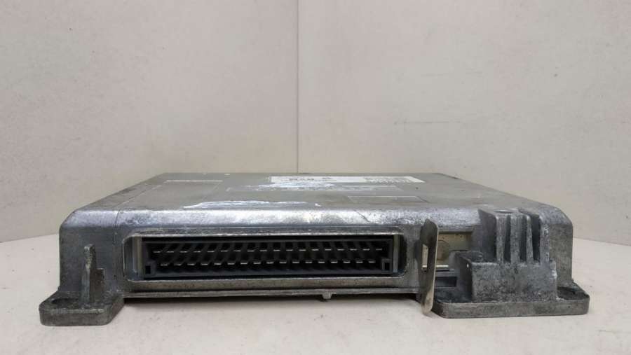 SIEMENSBVMHOM77007318017700735140S100813101H Блок управления двигателем Renault Clio 1995г. | Фото № 2 SIEMENSBVMHOM77007318017700735140S100813101H Блок управления двигателем Renault Clio 1995г. - Фото 2