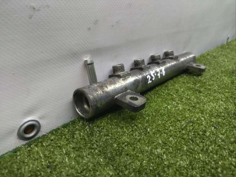 55200251 Топливная рампа   Opel Zafira B 2006г. | Фото № 2  55200251 Топливная рампа   Opel Zafira B 2006г. - Фото 2