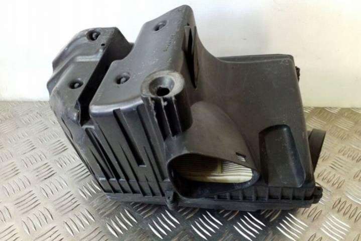 30792196 Корпус воздушного фильтра  Volvo XC60 2 поколение (2017-2021) 2017г. | Фото № 5  30792196 Корпус воздушного фильтра  Volvo XC60 2 поколение (2017-2021) 2017г. - Фото 5