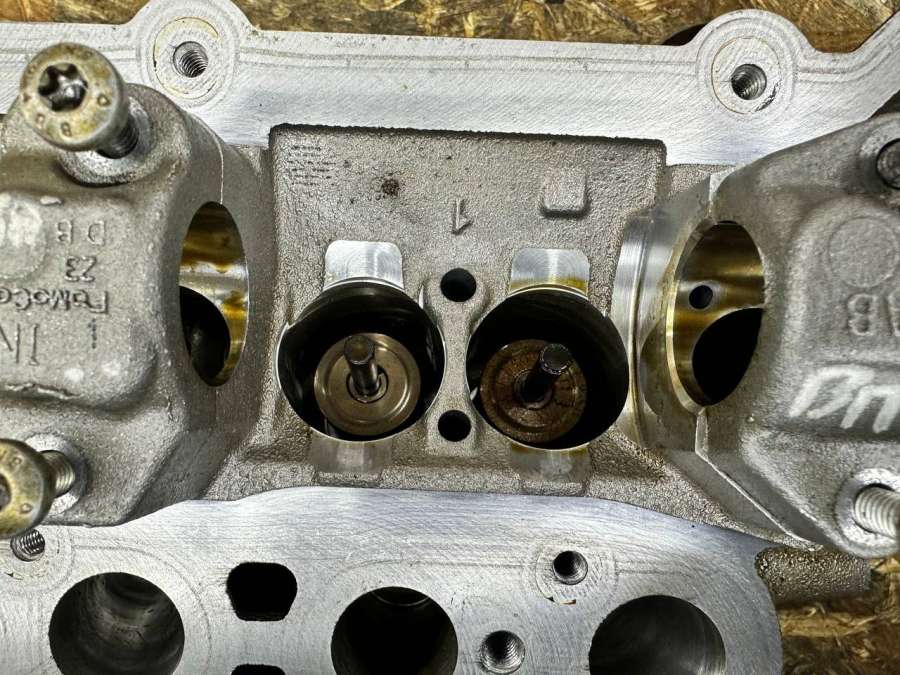 AJ813621LR054846DX236C032CA Головка блока цилиндров правая  Jaguar XF 2 2016г. | Фото № 4  AJ813621LR054846DX236C032CA Головка блока цилиндров правая  Jaguar XF 2 2016г. - Фото 4