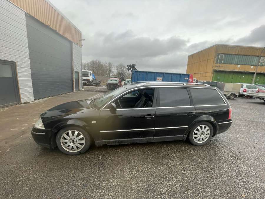 Трубка турбины Volkswagen Passat 5 GP (2000-2005) Универсал 2001г. | Фото № 6 Трубка турбины Volkswagen Passat 5 GP (2000-2005) Универсал 2001г. - Фото 6