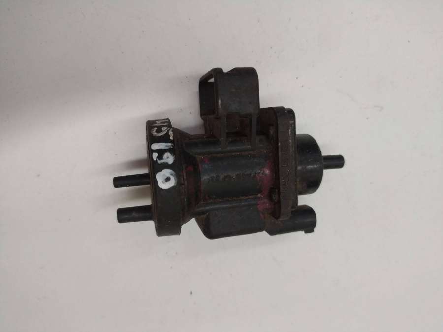 4715396 Клапан воздушный Mercedes-Benz Sprinter (W901-905) 2000г. | Фото № 1 4715396 Клапан воздушный Mercedes-Benz Sprinter (W901-905) 2000г. - Фото 1