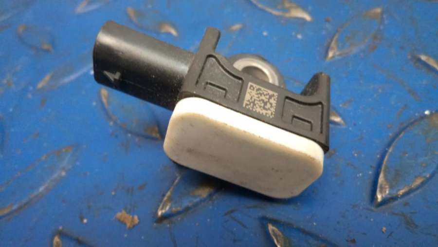 56054085AA A1668210151 Датчик удара Mercedes GLS X166 2019г. | Фото № 2 56054085AA A1668210151 Датчик удара Mercedes GLS X166 2019г. - Фото 2