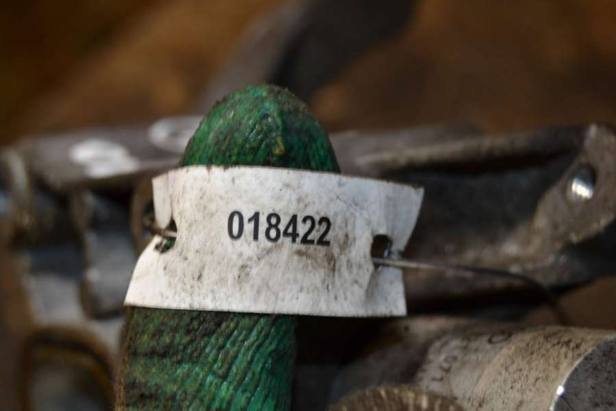 059145169AN Кронштейн компрессора кондиционера  Audi A6 0000г. | Фото № 5  059145169AN Кронштейн компрессора кондиционера  Audi A6 0000г. - Фото 5